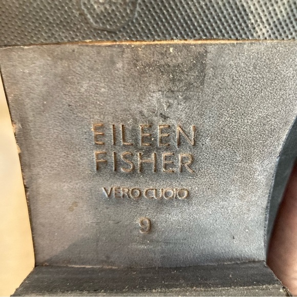 EILEEN FISHER  Sz 9 Tumbled Nubuck Flat Stacked Heel Round Toe Chelsea Booties - Picture 8 of 10